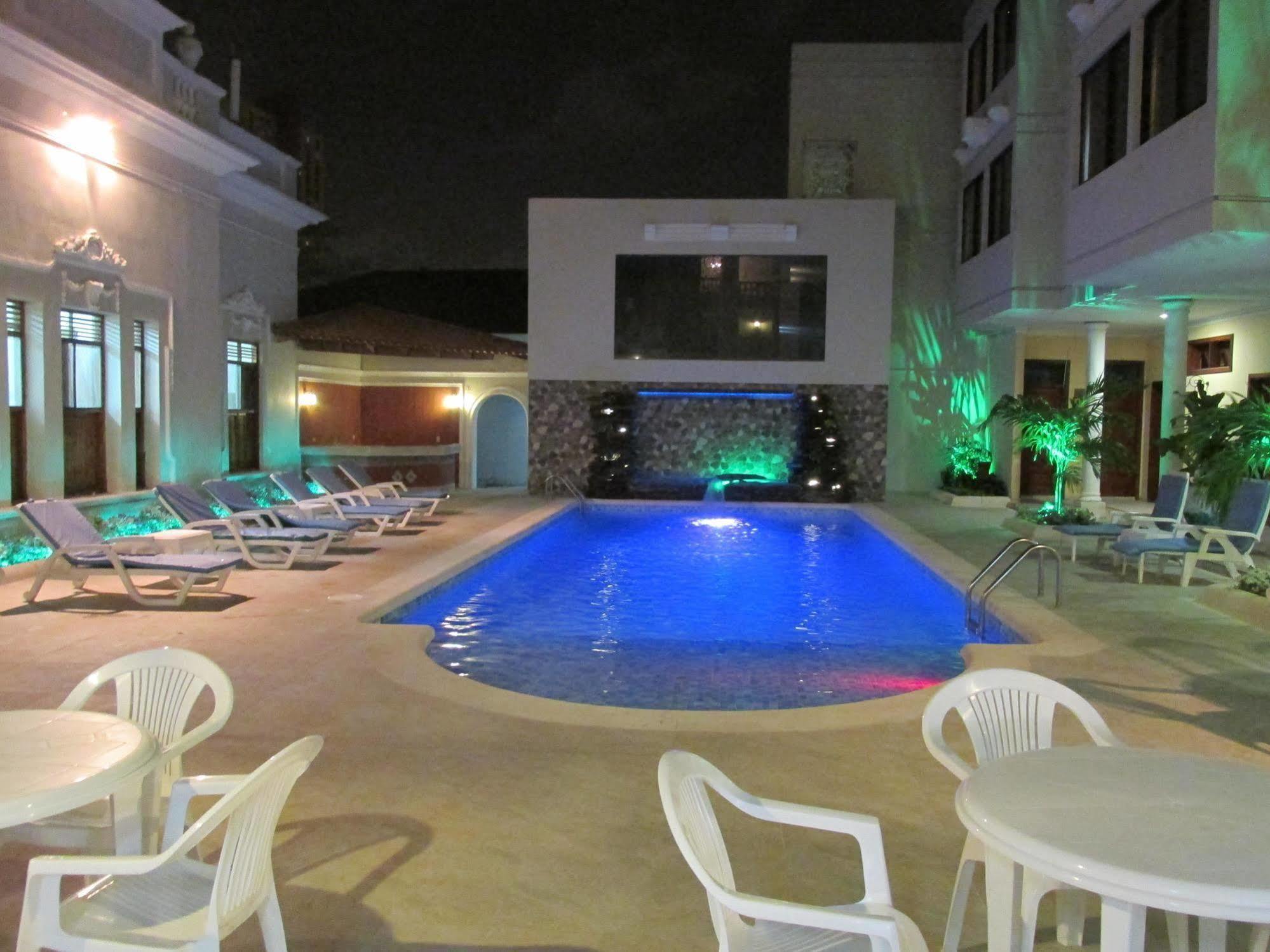 Hotel Majestic Barranquilla  Esterno foto
